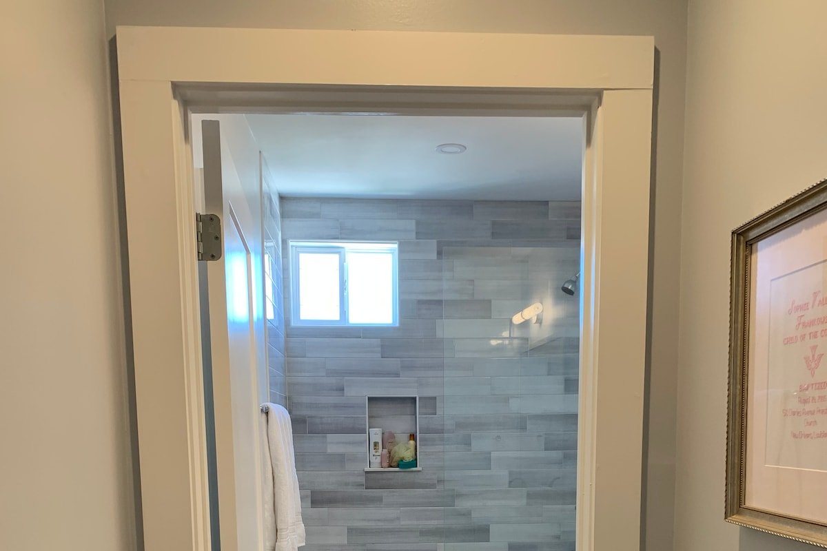 ByTulane&Loyola Univ Modern Sunny Close gallery image 4