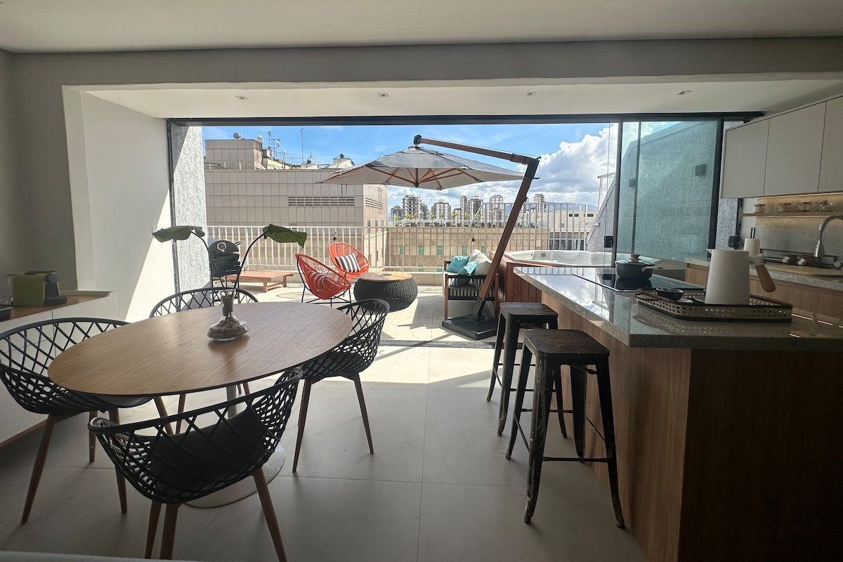 Cobertura moderna, com jacuzzi e vista para o mar gallery image 4