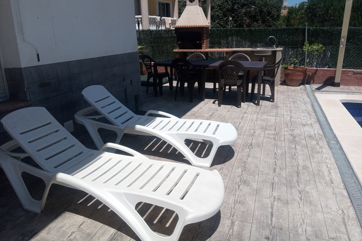 Villa con piscina en Lloret de Mar gallery image 4