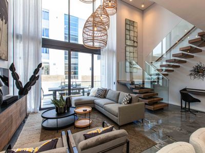 Upmarket Duplex Unit in the Heart of Sea Point (2)