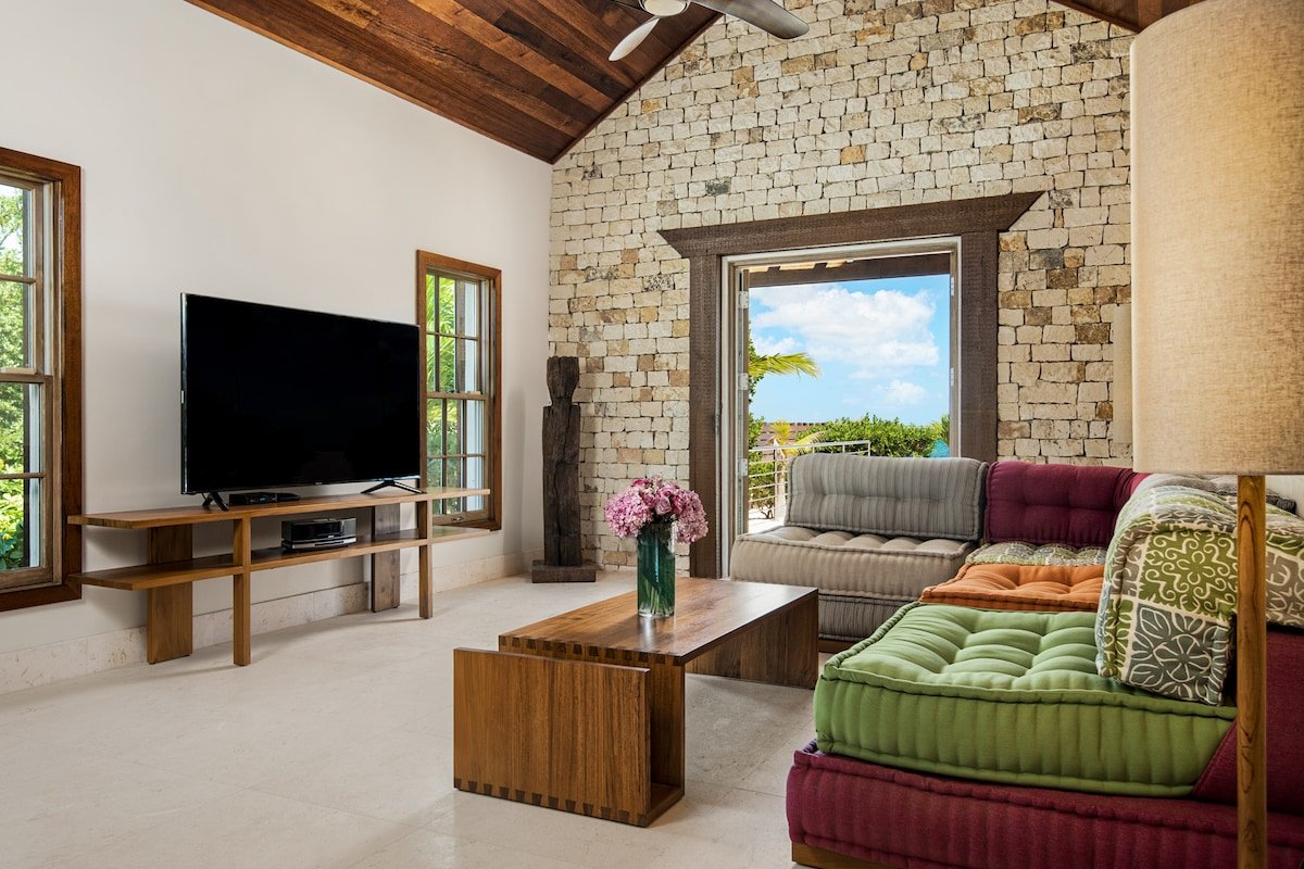 Beach Shack gallery image 5