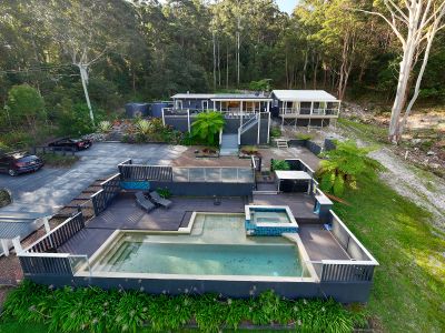 Bellavia Forest Retreat with Pool and Spa