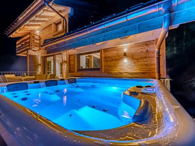 Luxury Chalet with Sauna & Jacuzzi in Megeve peace