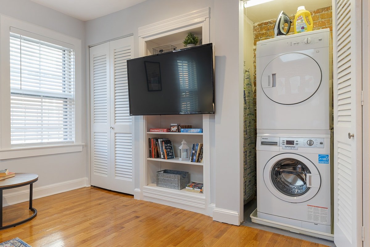 *NEW* 3 BR South End Duplex with A/C in the city! gallery image 5