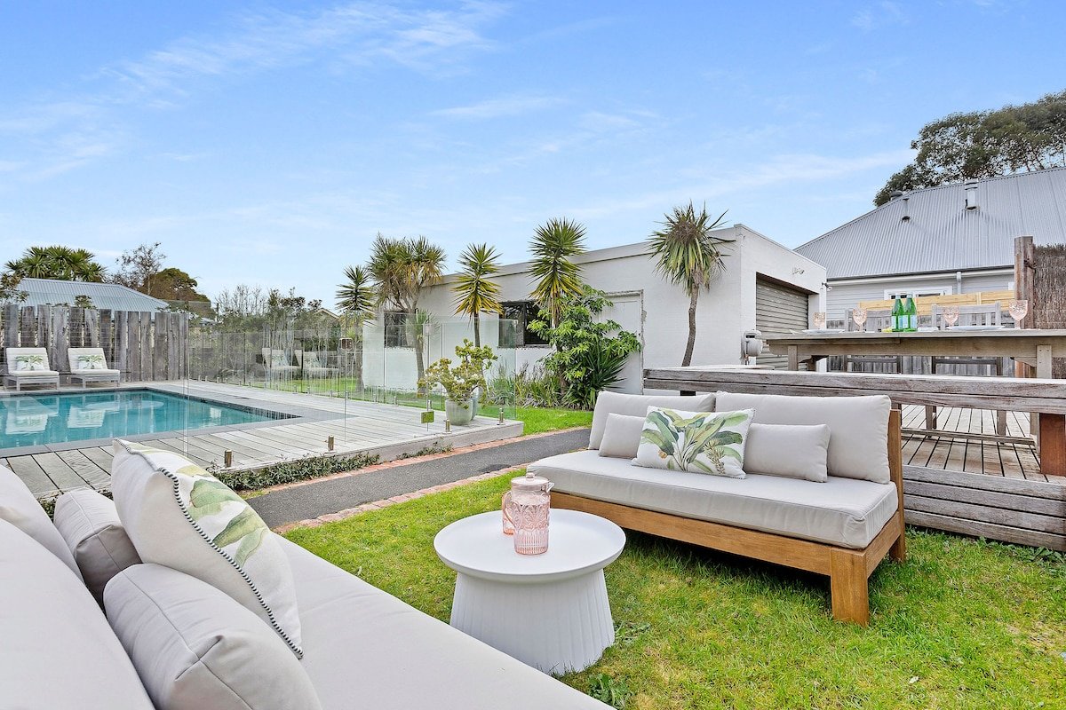 Birdrock Pool House | 500m from Beach gallery image 3