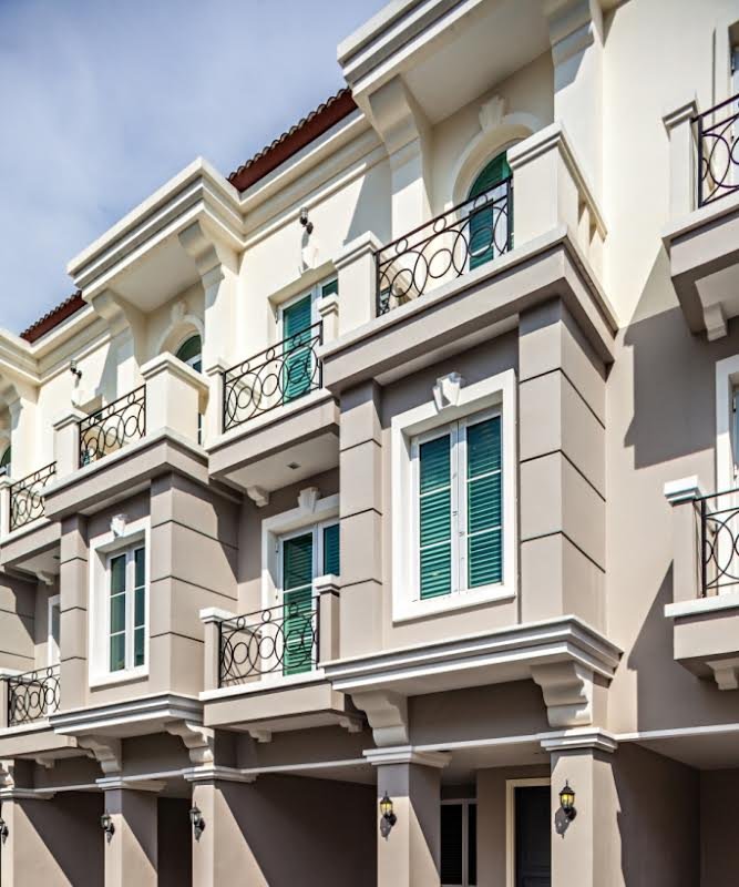 Entire 3BR Townhome in Sukhumvit, shared pool, BTS gallery image 3