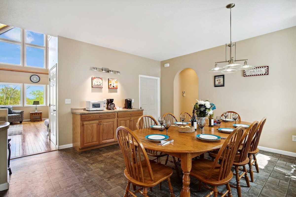 10 Min to DT Asheville- Biltmore, Fire pit, View gallery image 4