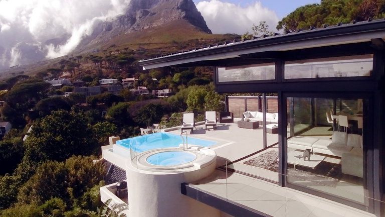 Property Location in front of Table Mountain