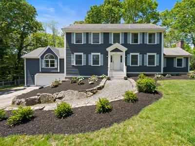 Beautiful Colonial Home in Saunderstown, RI