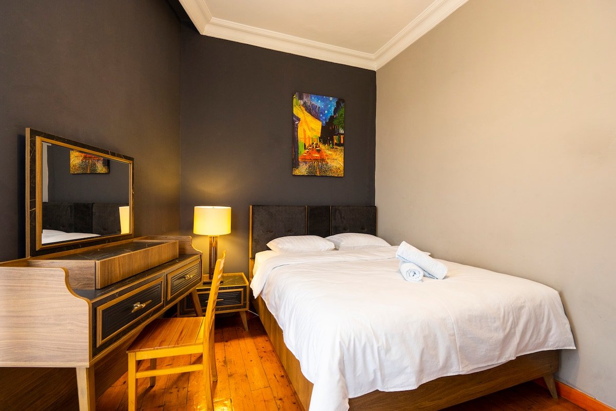 Spacious 3BR Flat w/Magnificent views at Galata gallery image 5