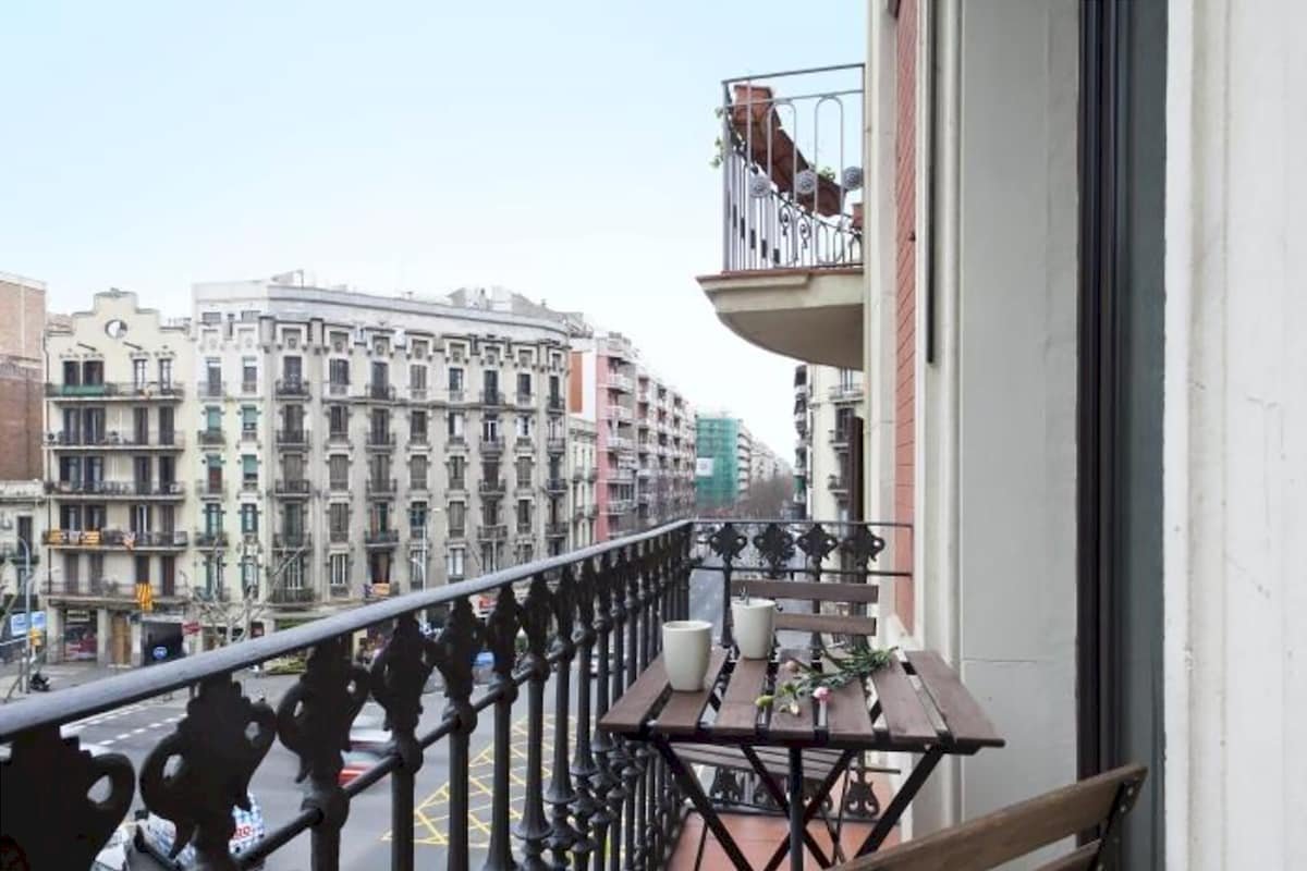 Montserrat Boutique Apartment in Eixample gallery image 4