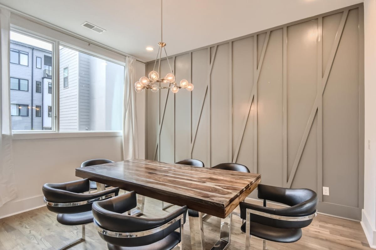 Gulch Walkable 3BR w/ Roof Deck & Skyline View gallery image 4