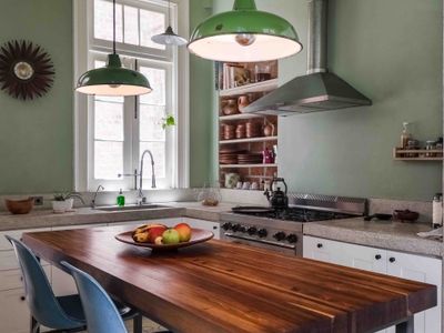 xolo stays/ 19century historic monument townhouse