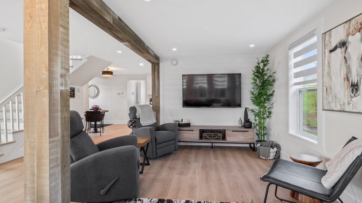 Cozy Dover Retreat gallery image 3