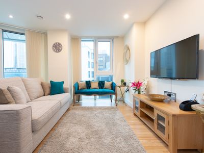 Aldgate East Apartments