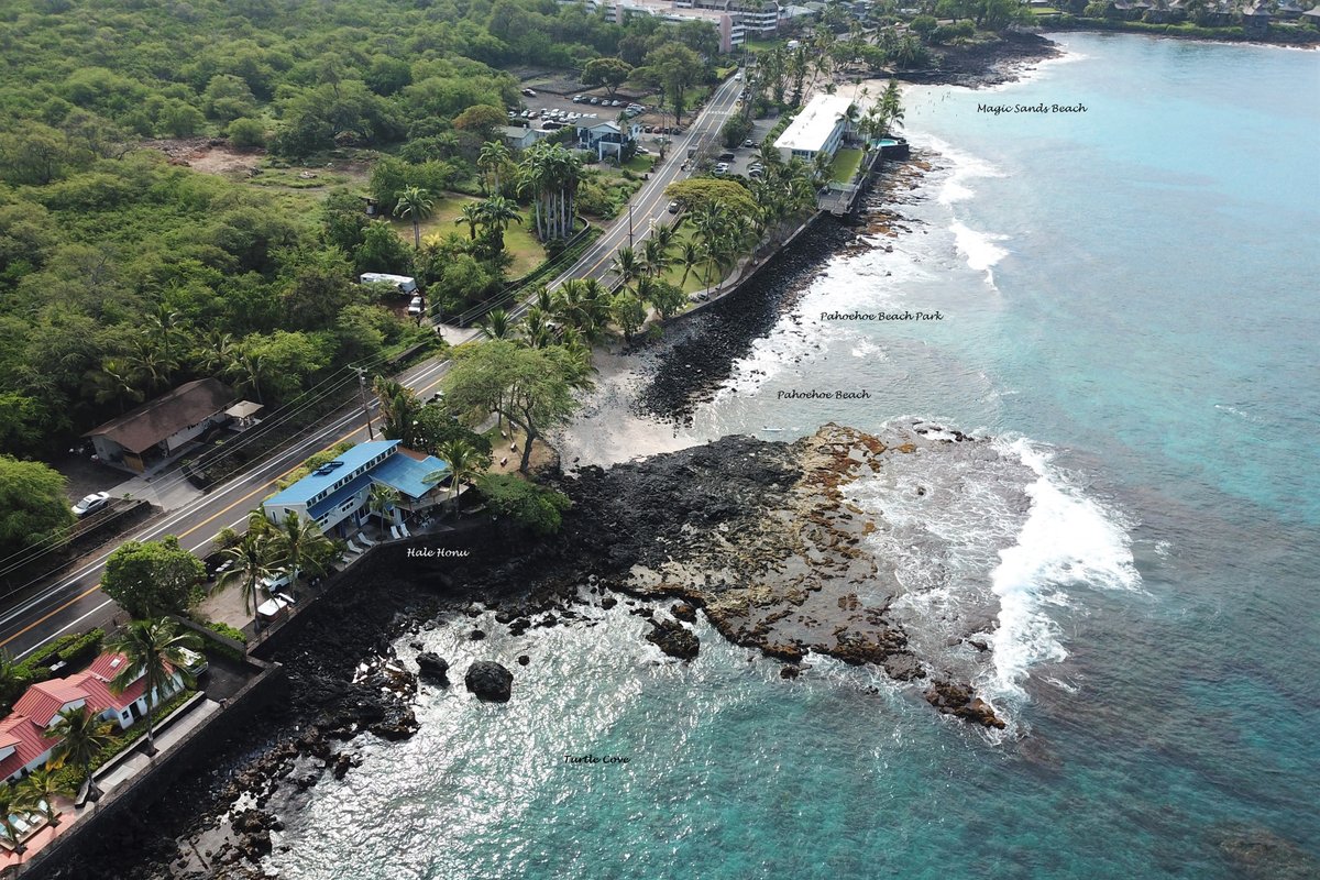 Pvt Oceanfront Home ~ 2 BR + 2 other , sleeps 10