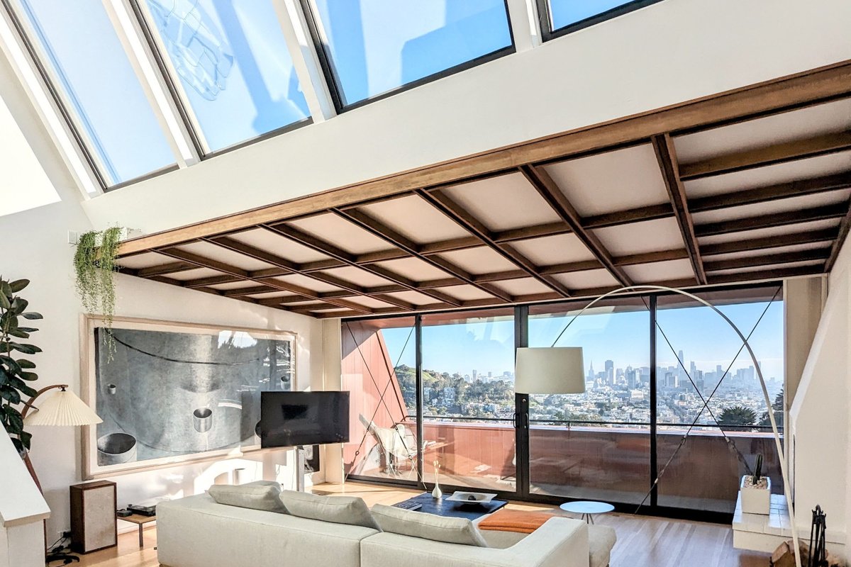 Panoramic Downtown View Loft