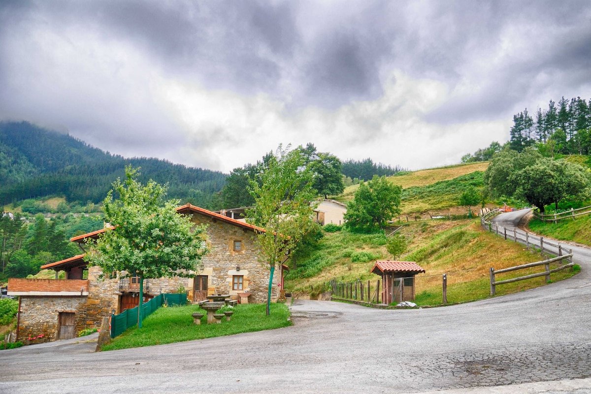 Disfrutar de entorno natural en Lapatza, Mallabia gallery image 2