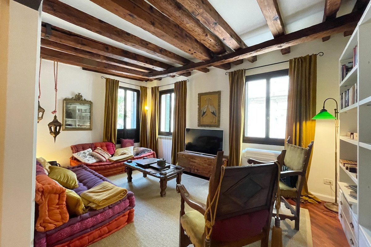 “Misteri d’Oriente 2” CANAL VIEW gallery image 3