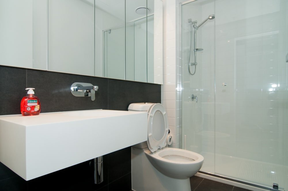 Sanitised* great view! CBD 2 bed apt free carpark gallery image 5