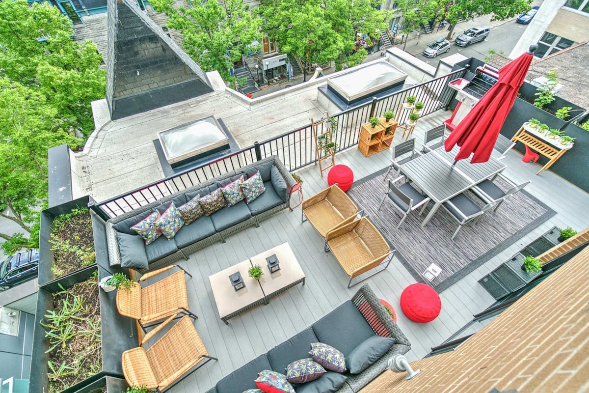 LiV MTL Downtown-503 Premium 3BR Duplex Rooftop gallery image 4