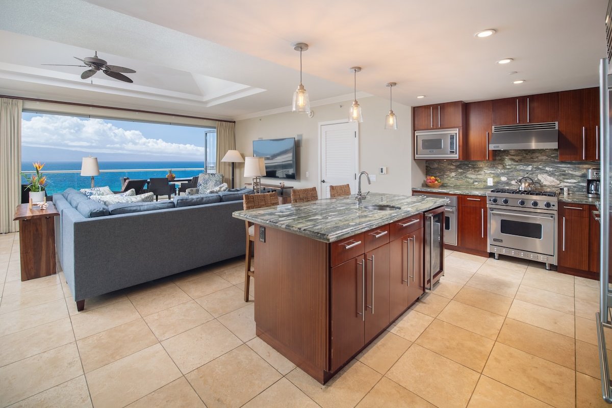 Penthouse Suite w/ Lanai & Grill Honua Kai K1025 gallery image 5