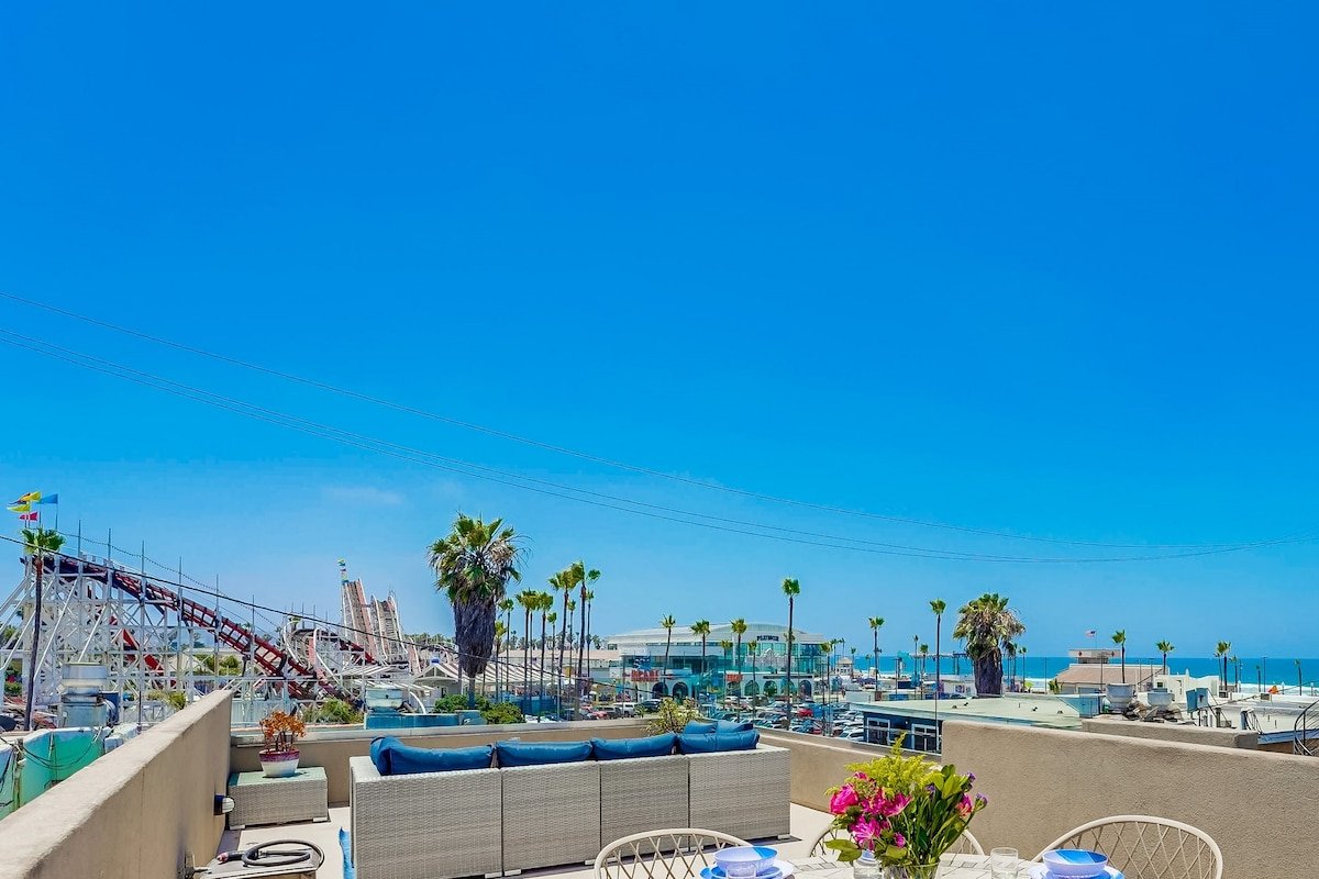 Island Sands 2 | 5BR Beach Escape in Heart of MB gallery image 2