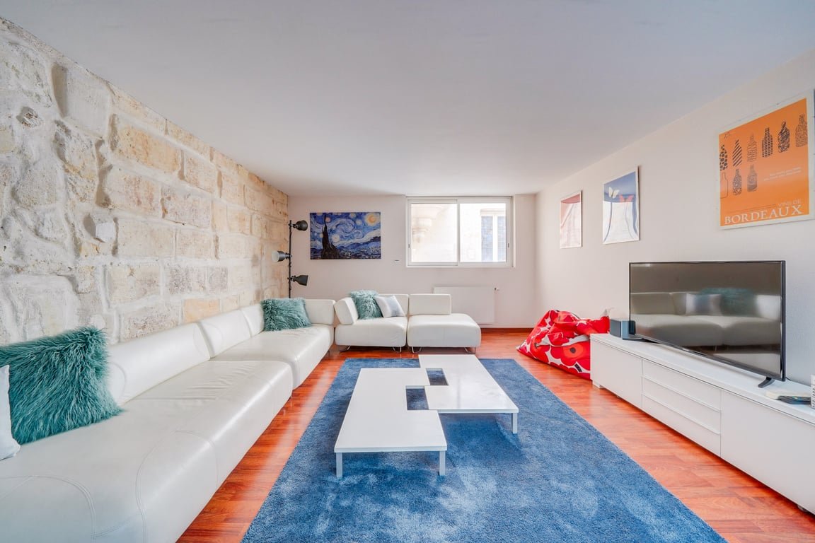 Lovely large flat in the heart of Bordeaux gallery image 3