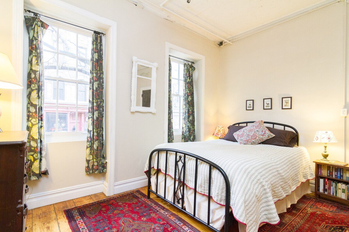 2, 3 or 4 Floors, Heart of Greenwich Village gallery image 2