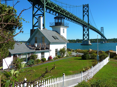 Bristol Ferry Lighthouse