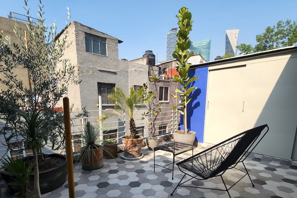 Hermosa Casa Azul en el corazón de la colonia Roma gallery image 4