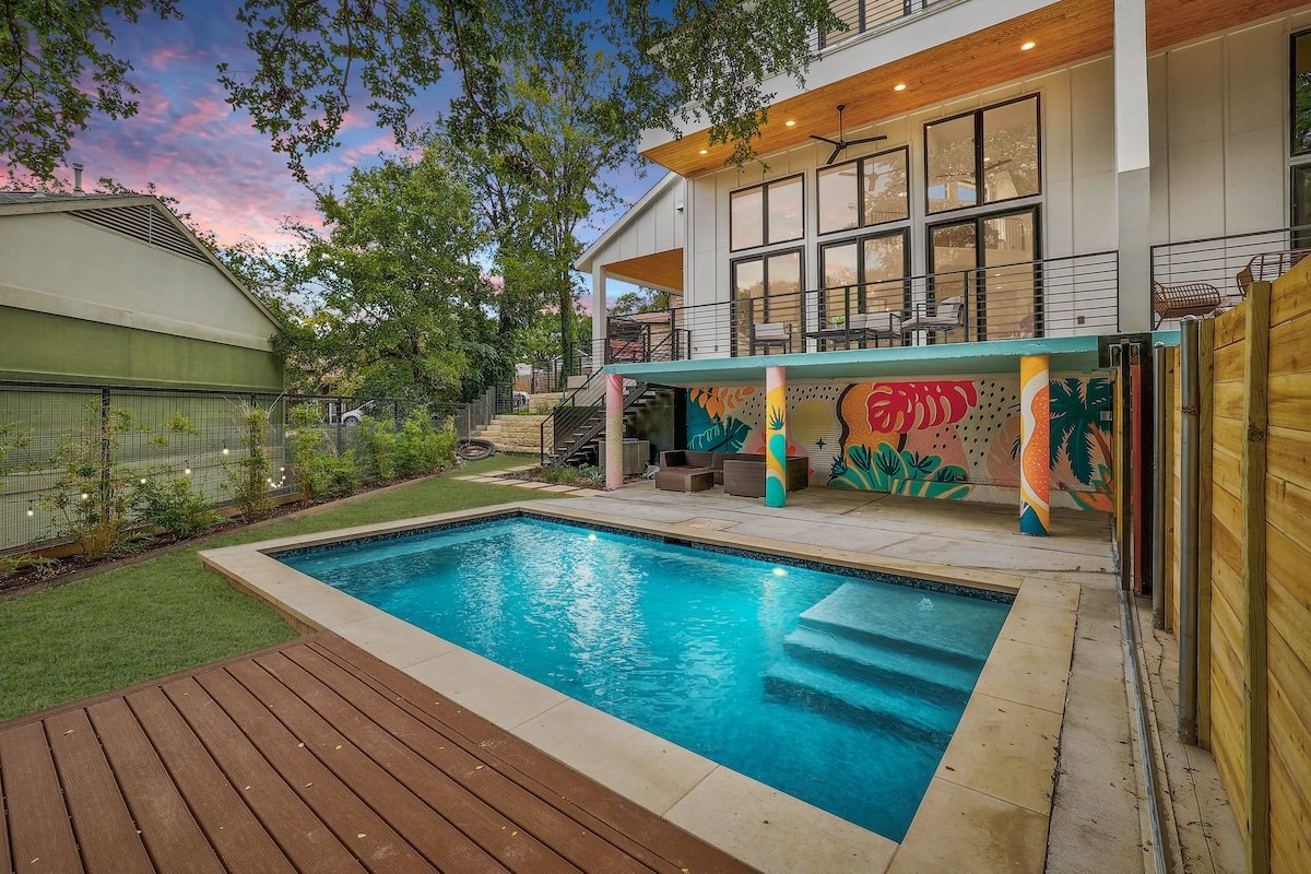 Bachelorette Fave – Pool, Patios, Photo Spot Mural gallery image 4