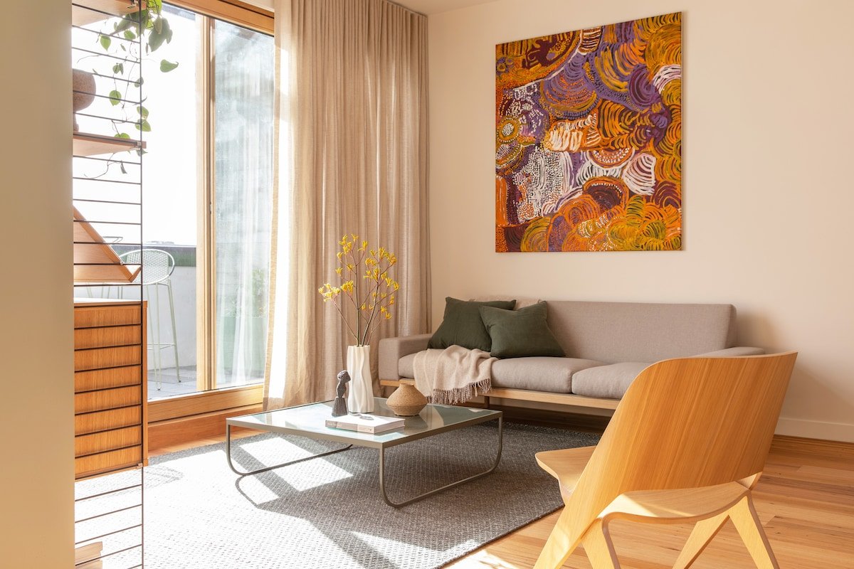 HV.Hotel Penthouse South Melbourne gallery image 2