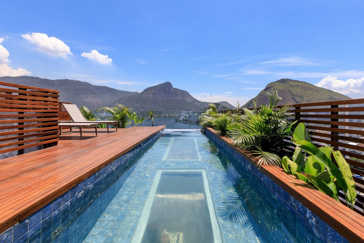 Rio004 – Exclusive Triplex Penthouse in Ipanema