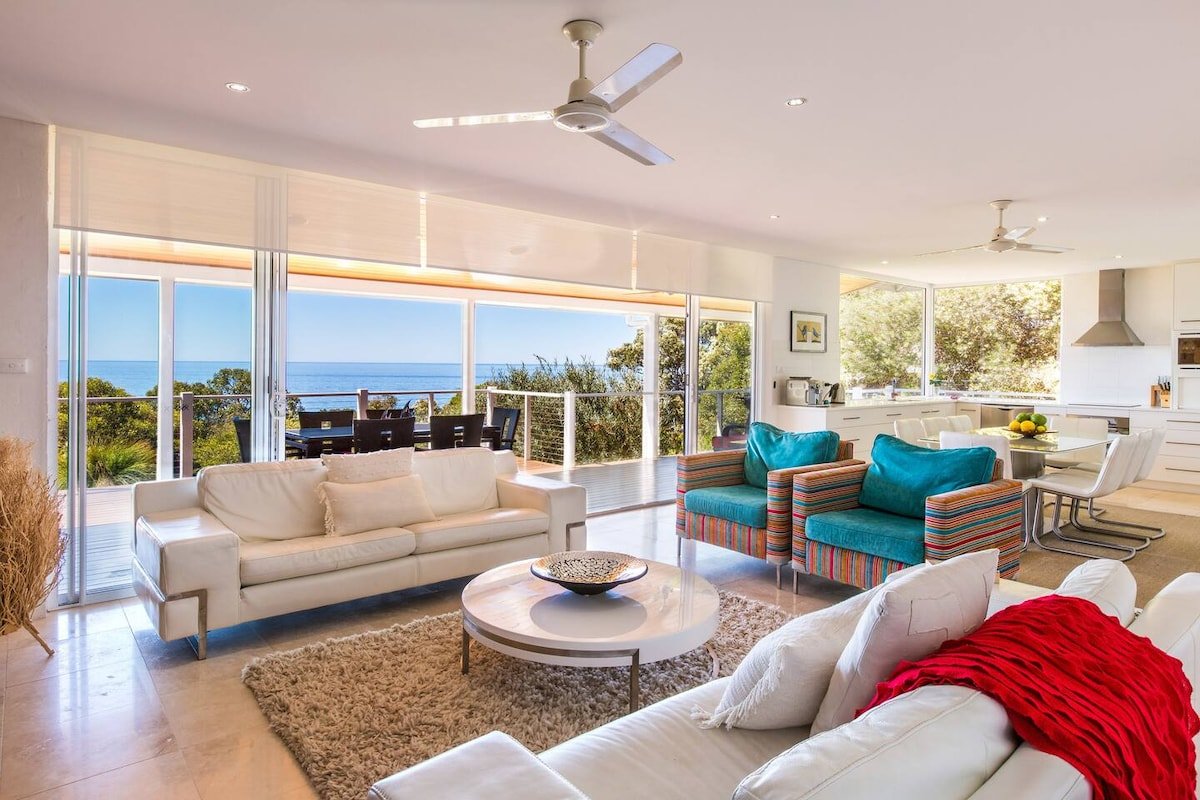 The White House—Tranquil Sea Views and Endless Fun gallery image 2