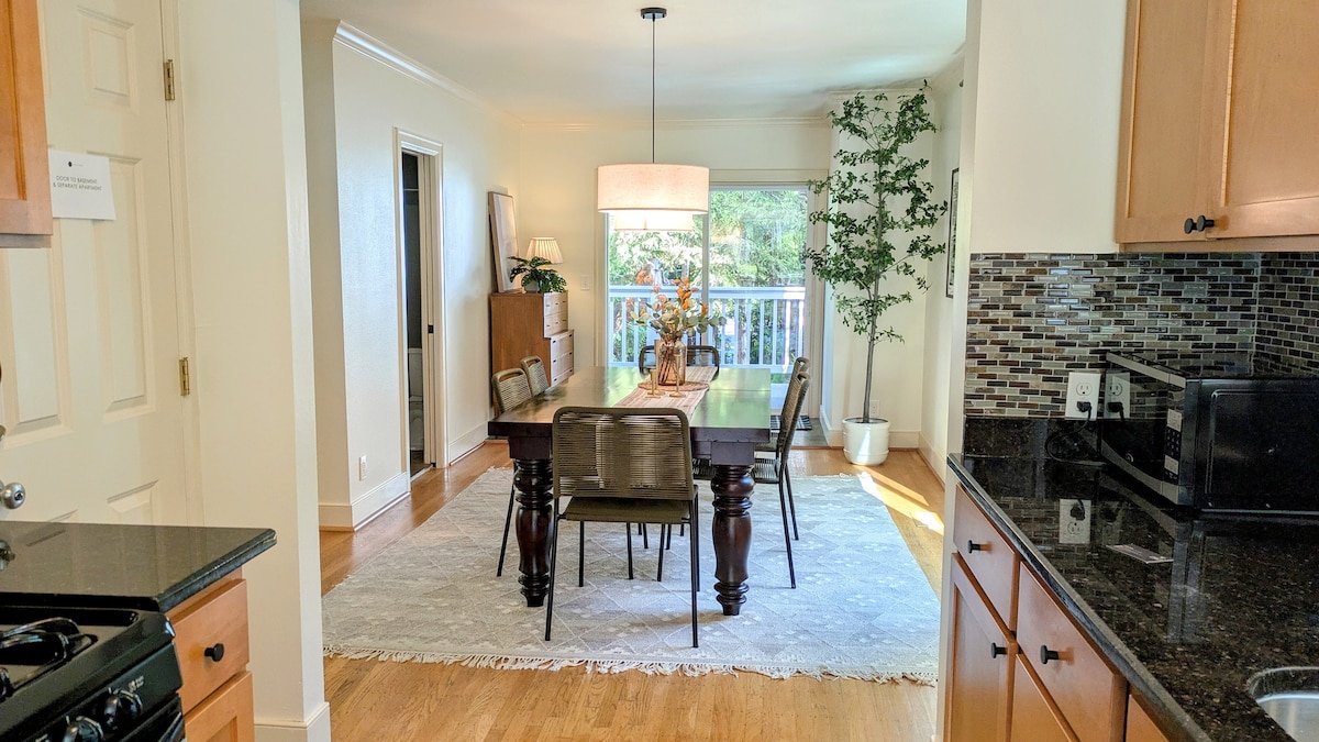 Home near Space Needle, Downtown, & Climate Pledge gallery image 4