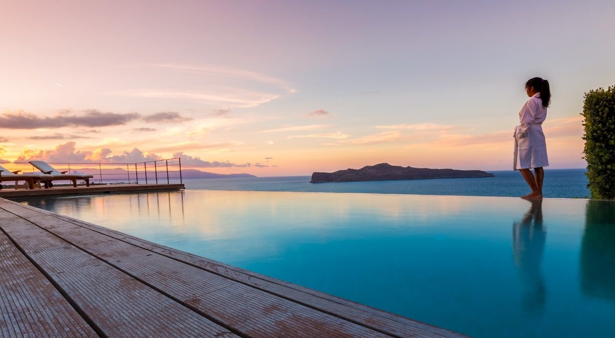 Lux Villa ★Heated pool ★ 500mt to Stalos beach gallery image 2