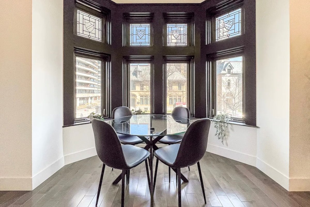 Magnificent Old-Meet 3BR – Downtown Montreal gallery image 3