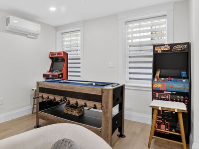 Harvard MIT Lux | Game Room + Parking + Subway