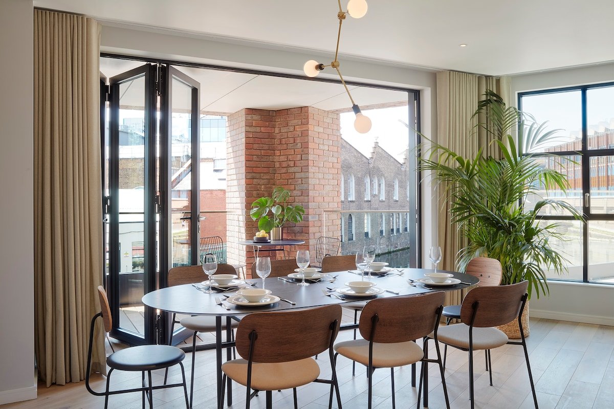 Premium 3 bedroom Apartment – Camden 1 gallery image 2