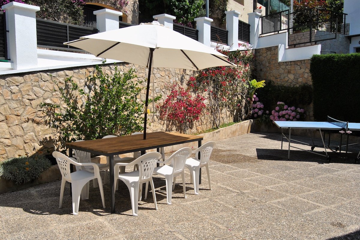 Cal Yayo – Beach, Private pool, BBQ+ WiFi gallery image 3