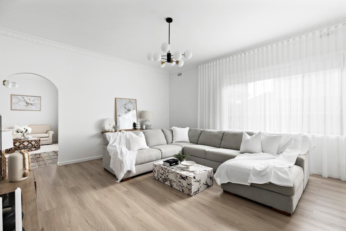 LARGE family home gallery image 2