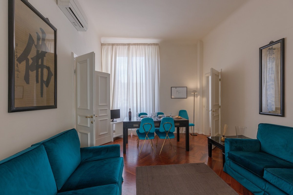 Seta spacious apartment next to the Duomo gallery image 2