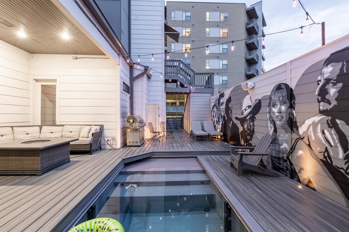 The Gulch Holiday Stay | Heated Pool + BBQ + Yard gallery image 2
