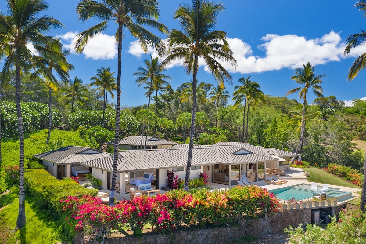 4 BR Resort Home w/Pool, Kids Suite & Sea Views! gallery image 3