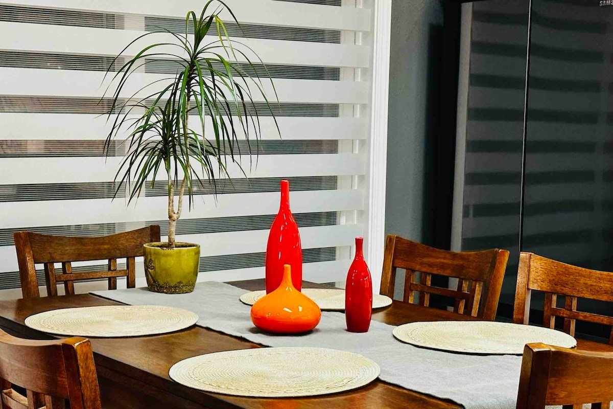 Kaval Park – Peaceful Urban Oasis gallery image 5