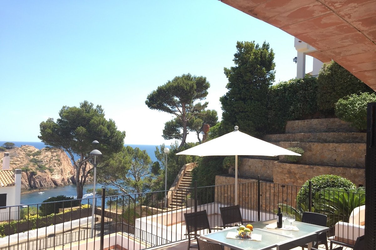 Costa Brava Luxury House in Tamariu, Healthy&Relax gallery image 3