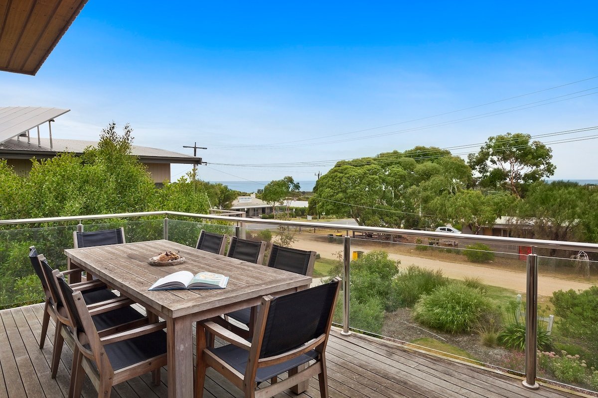 Aires Coastal Beach House Luxury | Ocean Views gallery image 4