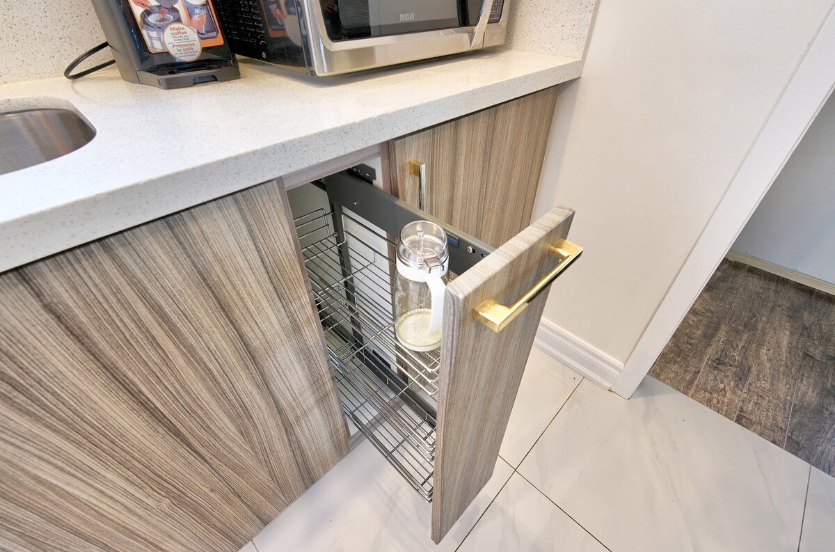 Amazing New Spacious 6BR, 7 Beds gallery image 3