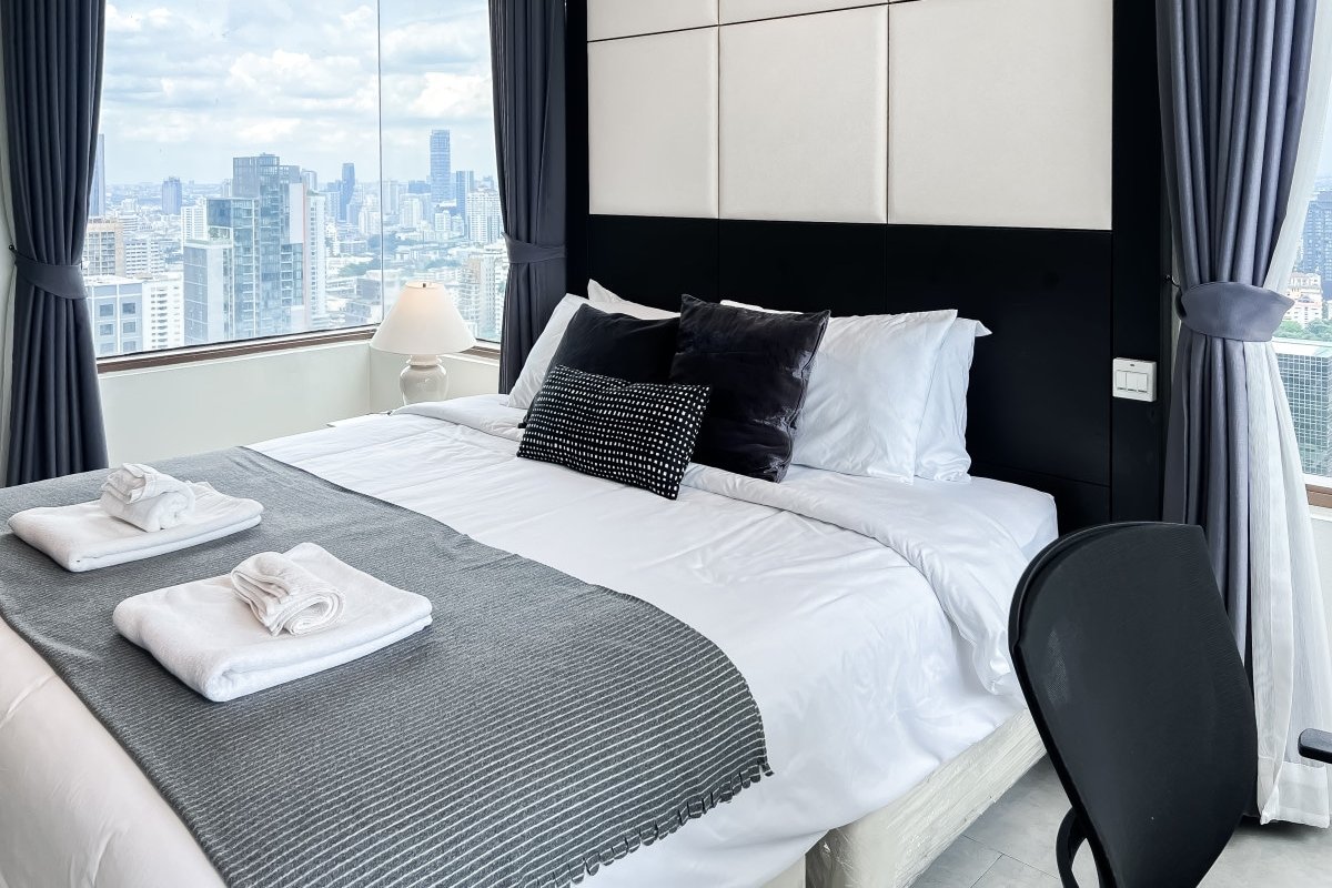 Near BTS • Large 110sqm • Sky View • By Sontana gallery image 3